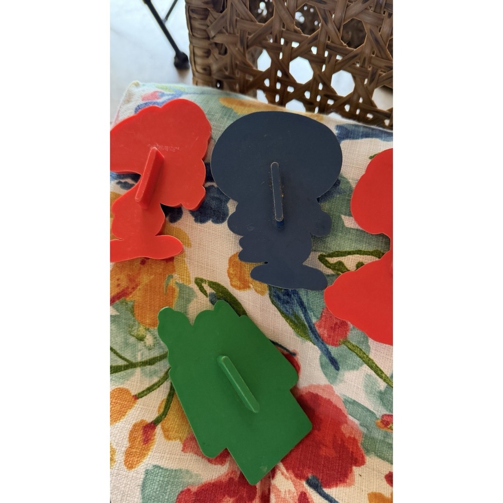 Vintage Peanuts Snoopy Cookie Cutters Set of 4 United Feature Syndicate Plastic